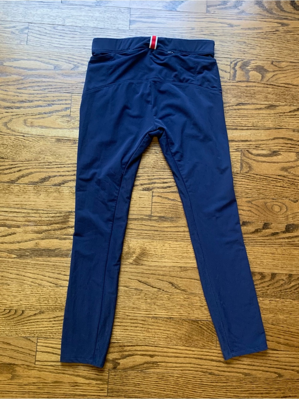 Tracksmith Turnover Crop Tights Leggings Sz S Pockets Navy Blue EUC - Picture 6 of 6